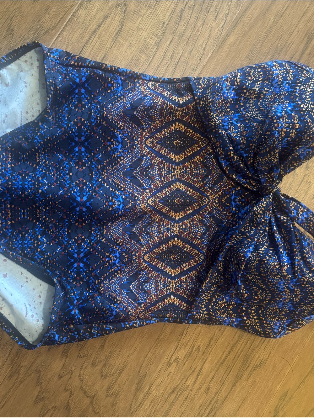 Women’s Miraclesuit Patterned One-Piece Swimsuit Size 10. Brand New.